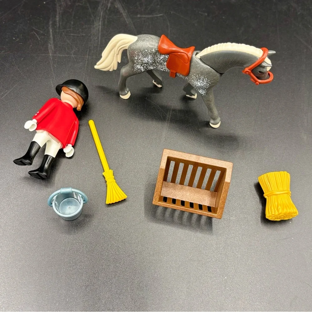 Playmobil 5110 Trakehner Horse Equestrienne Country Horse INCOMPLETE